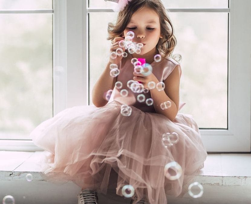 Die schönsten Ideen für einen unvergesslichen Prinzessin Geburtstag mit DIY-Parfüm